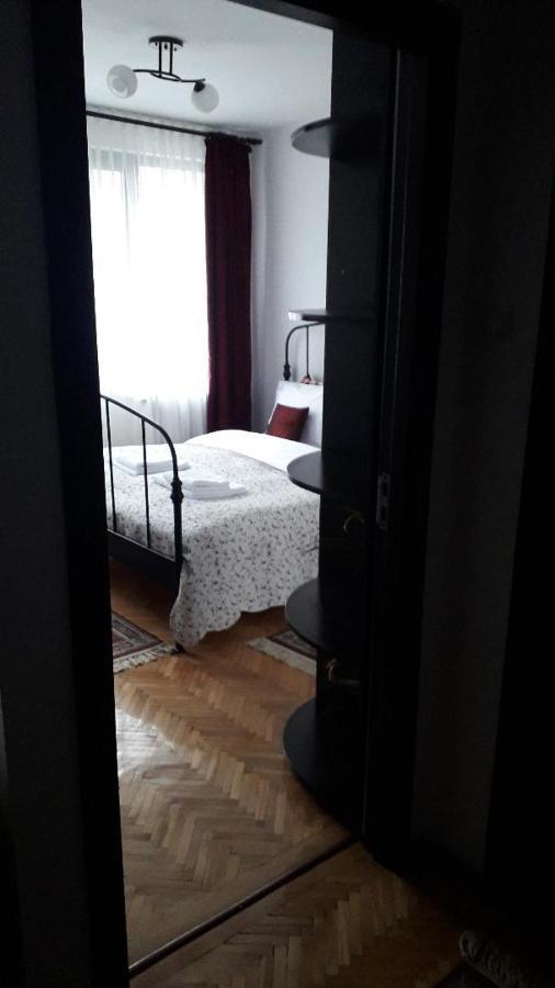 Marie Apartment Bucarest Esterno foto